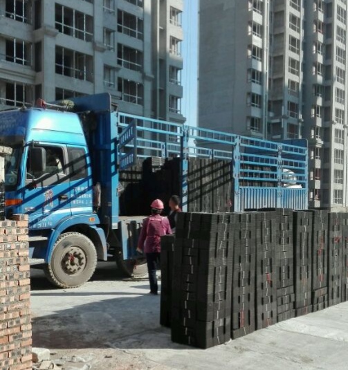 車庫排水板廠家http://m.wxrjzc.com/